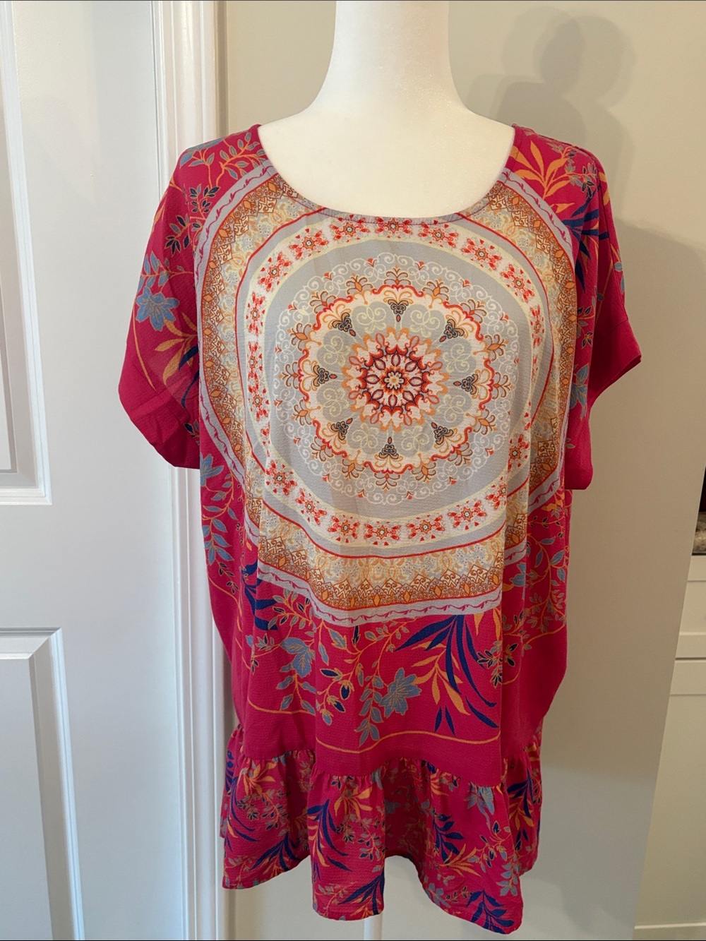 Umgee Magenta Top with Grey Yellow Blue & Multicolor Floral Accents Women’s Sm